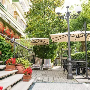 Hotel Manzoni, Cattolica